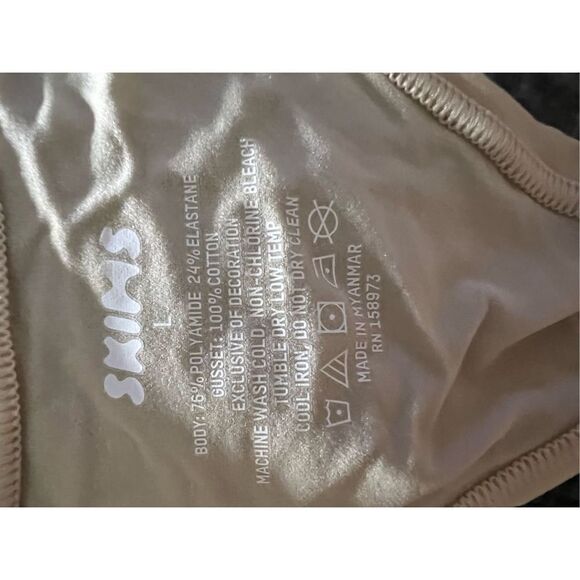 SKIMS Women's Sand High Cut Fits Everybody Dipped Front Thong Size Large NWT - Picture 3 of 5